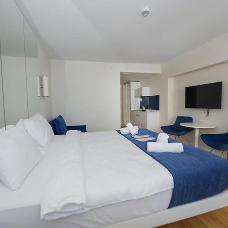 Orbi Sea Breeze Apartments Batumi Bagian luar foto